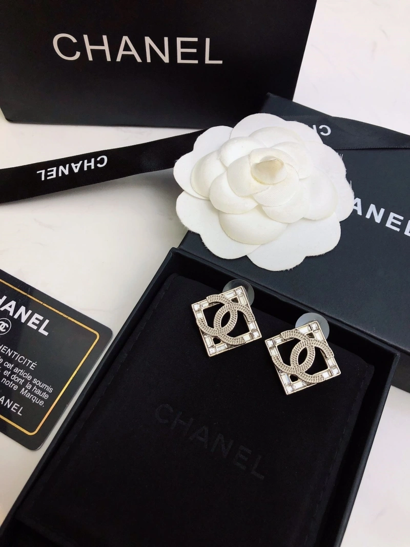 Durable Chxnxl Earrings 288905