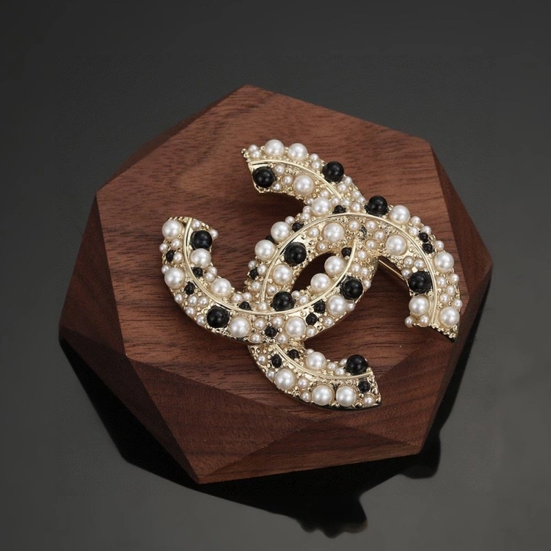 Chxnxl Brooches Sleek 289271