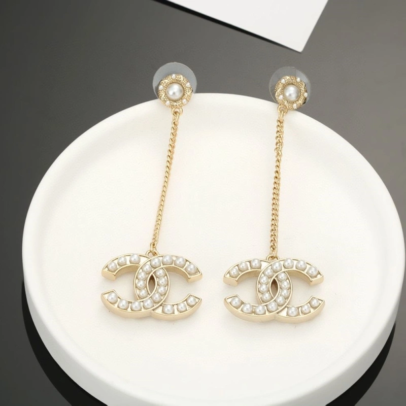 Trendsetting Chxnxl Earrings 288898