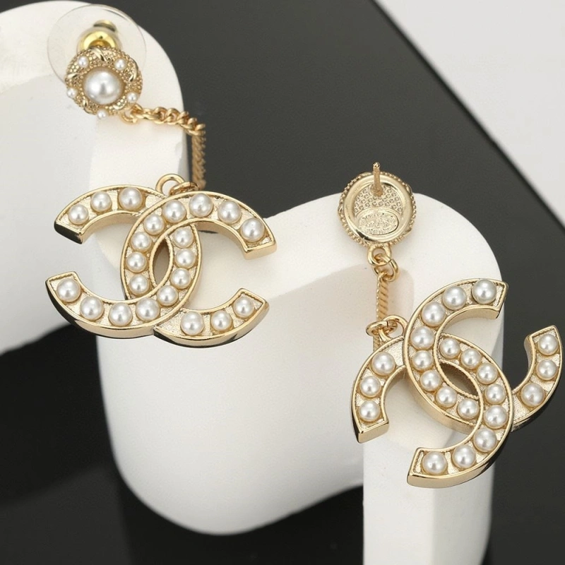 Trendsetting Chxnxl Earrings 288898