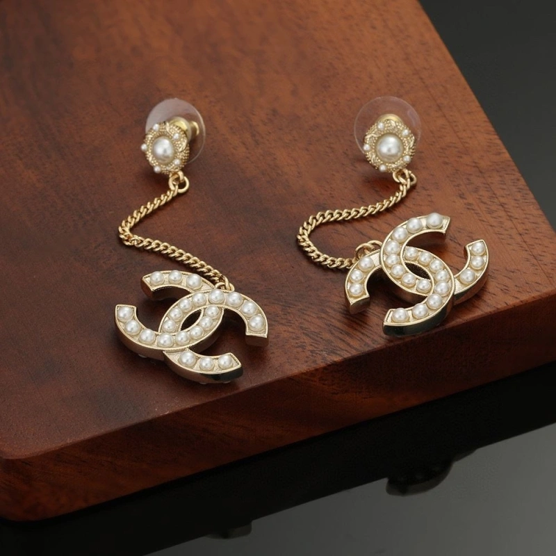 Trendsetting Chxnxl Earrings 288898