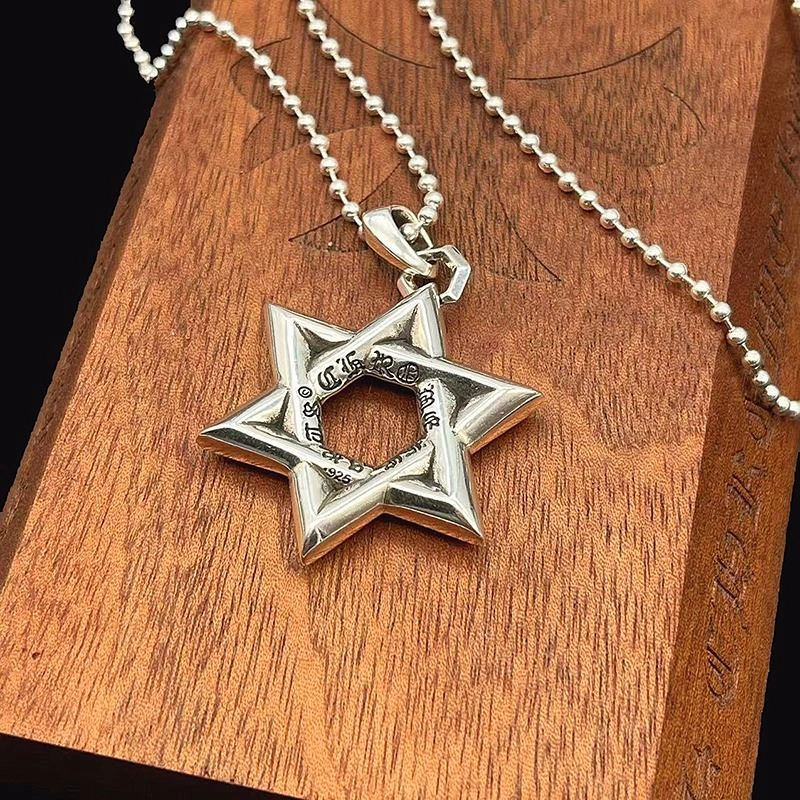 Sophisticated Chrxmx Hxxrts Necklaces 299620