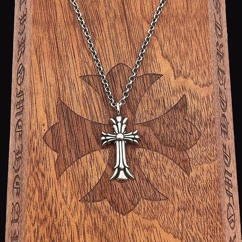 Chrxmx Hxxrts Necklaces Resilient 299621