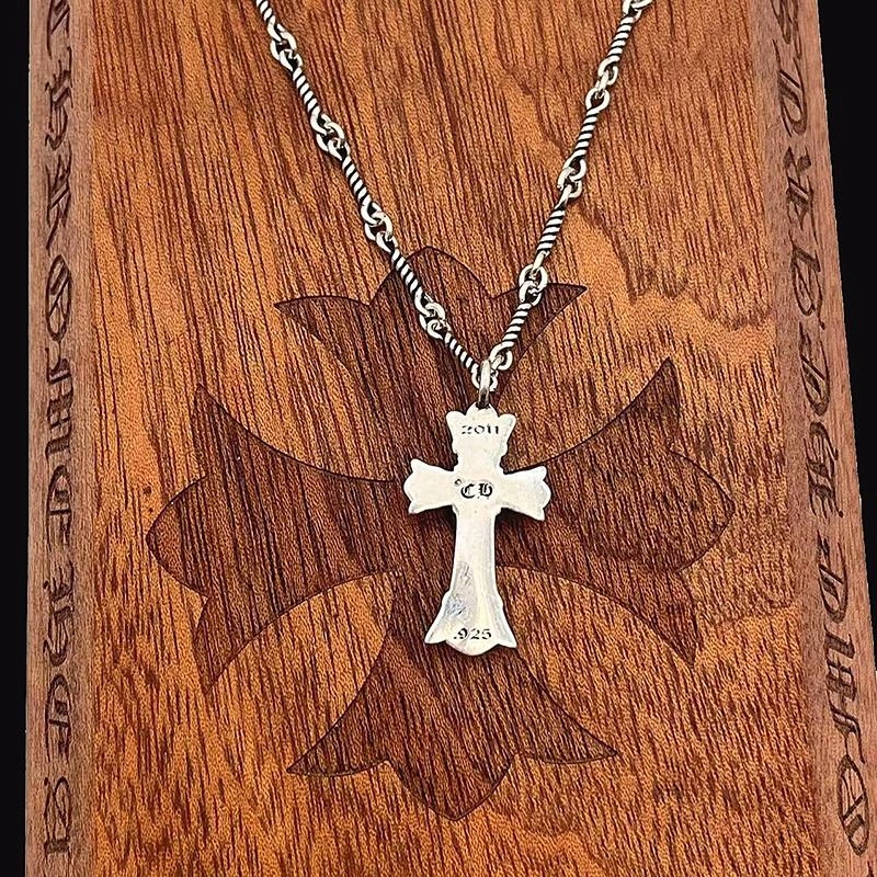 Chrxmx Hxxrts Necklaces Resilient 299621