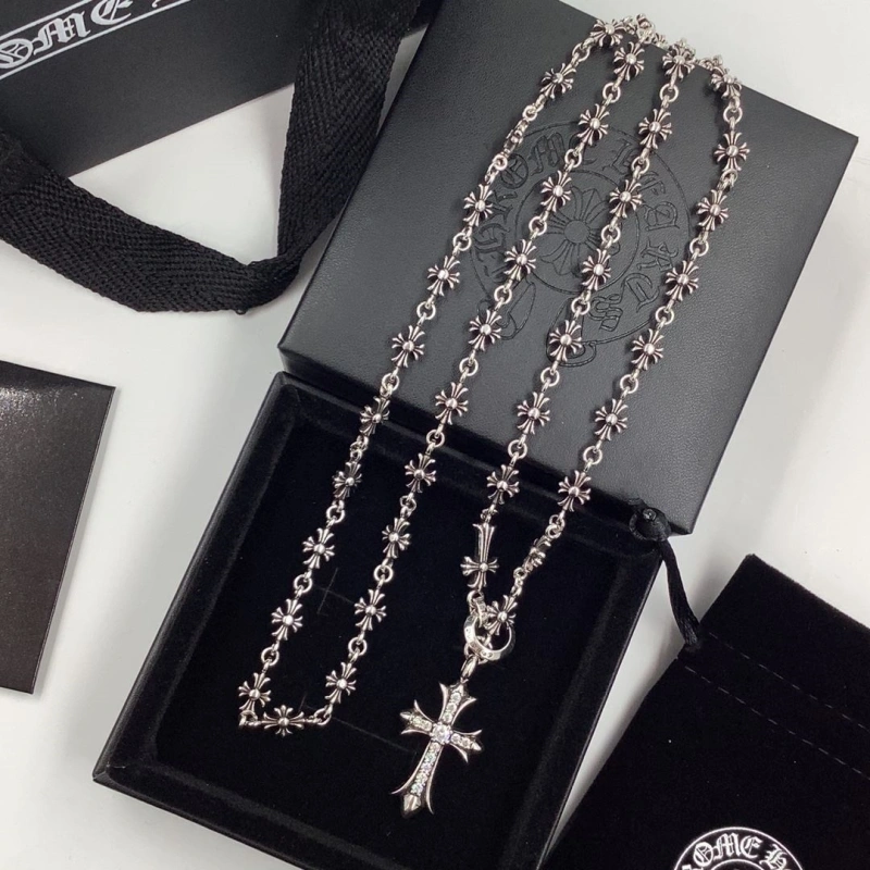 Trendy Chrxmx Hxxrts Necklaces 299617