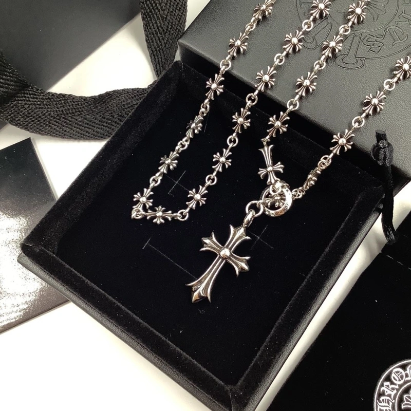 Trendy Chrxmx Hxxrts Necklaces 299617