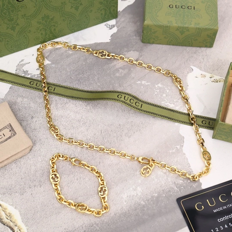 Gxccx Necklaces Stylish 305056