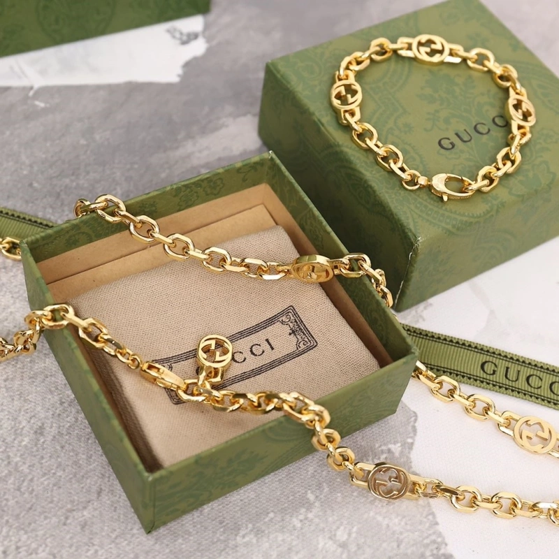 Gxccx Necklaces Stylish 305056