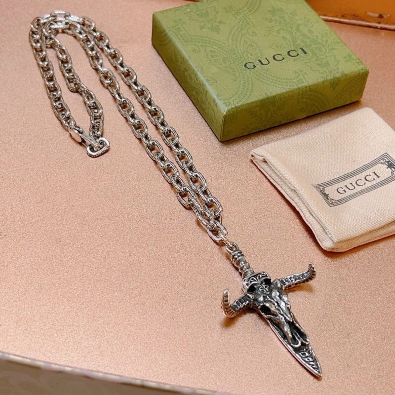 Gxccx Necklaces Stylish 305047