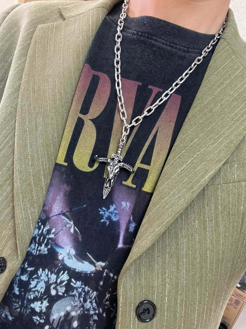 Gxccx Necklaces Stylish 305047