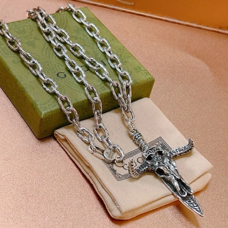 Gxccx Necklaces Stylish 305047