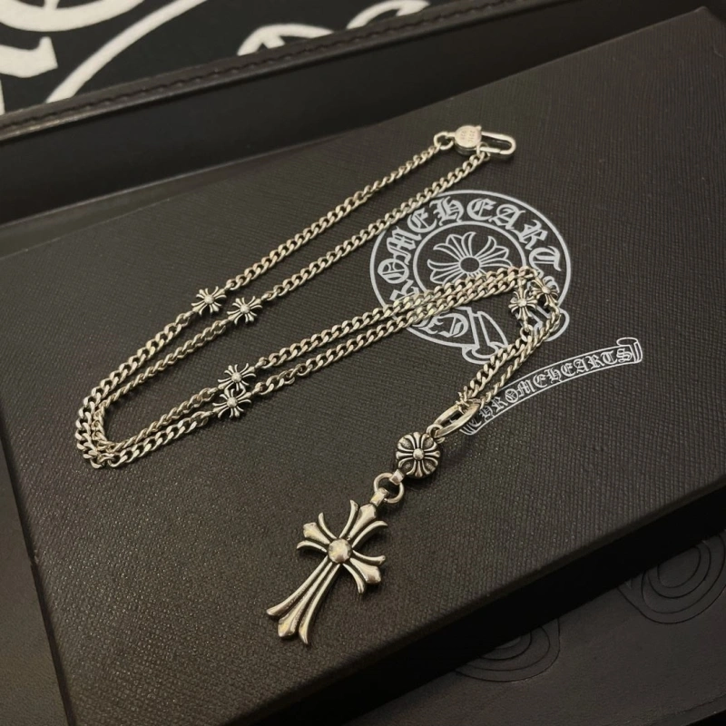 Sleek Chrxmx Hxxrts Necklaces 299602