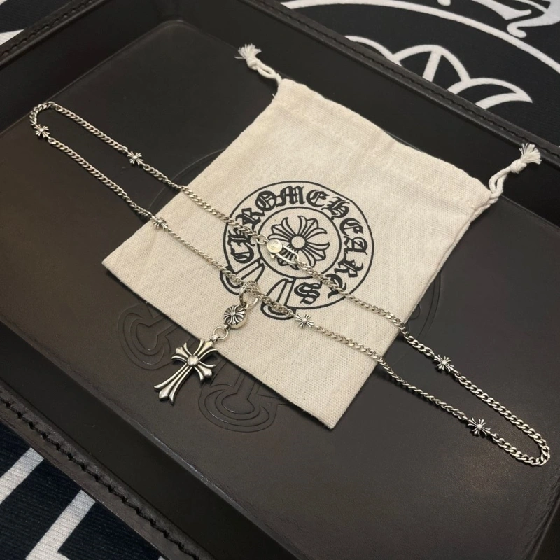 Sleek Chrxmx Hxxrts Necklaces 299602
