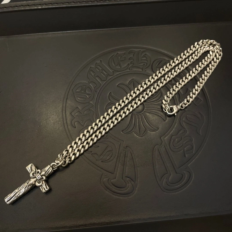 Flexible Chrxmx Hxxrts Necklaces 299585