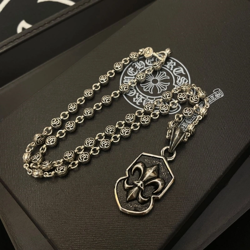 Versatile Chrxmx Hxxrts Necklaces 299601