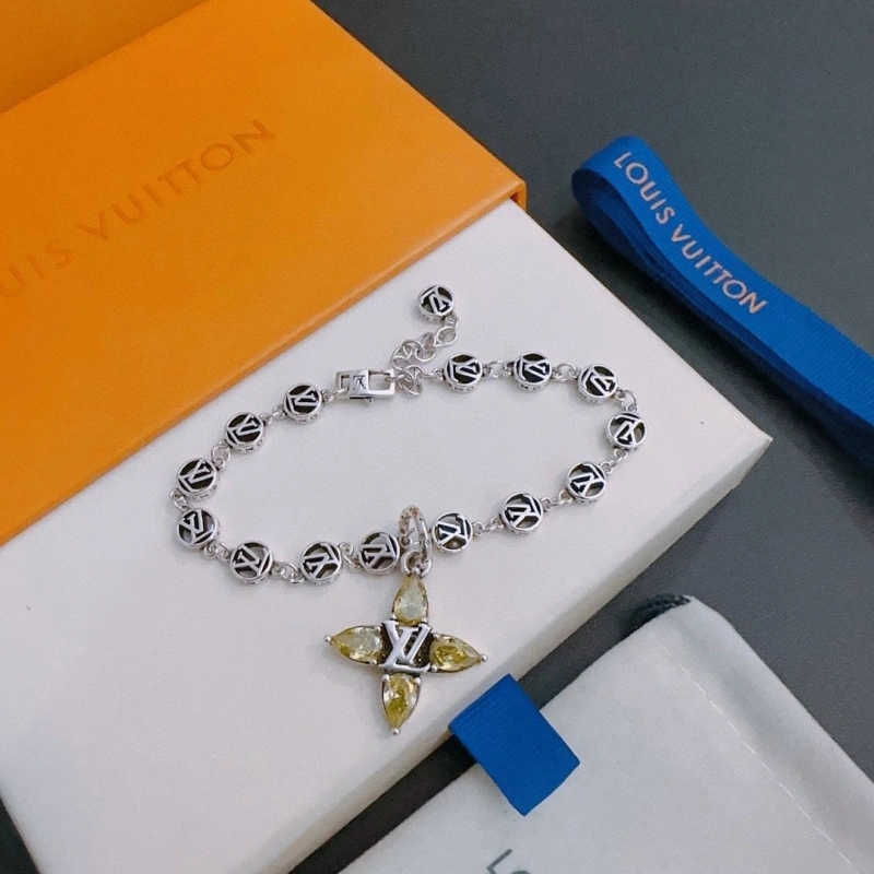 Compact LX Necklaces 310719