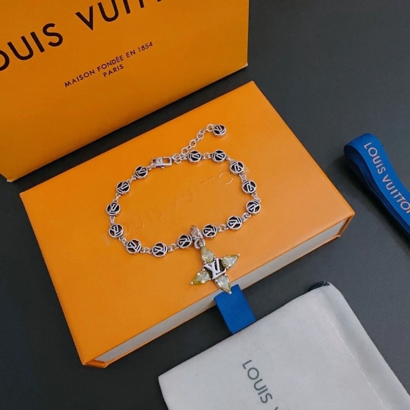 Compact LX Necklaces 310719