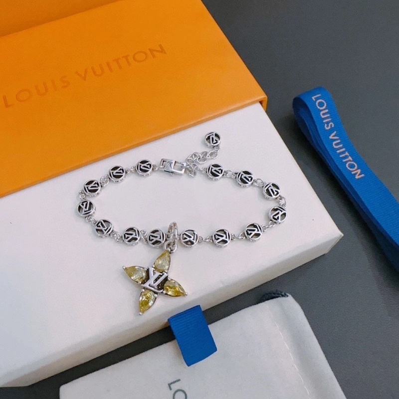 Compact LX Necklaces 310719