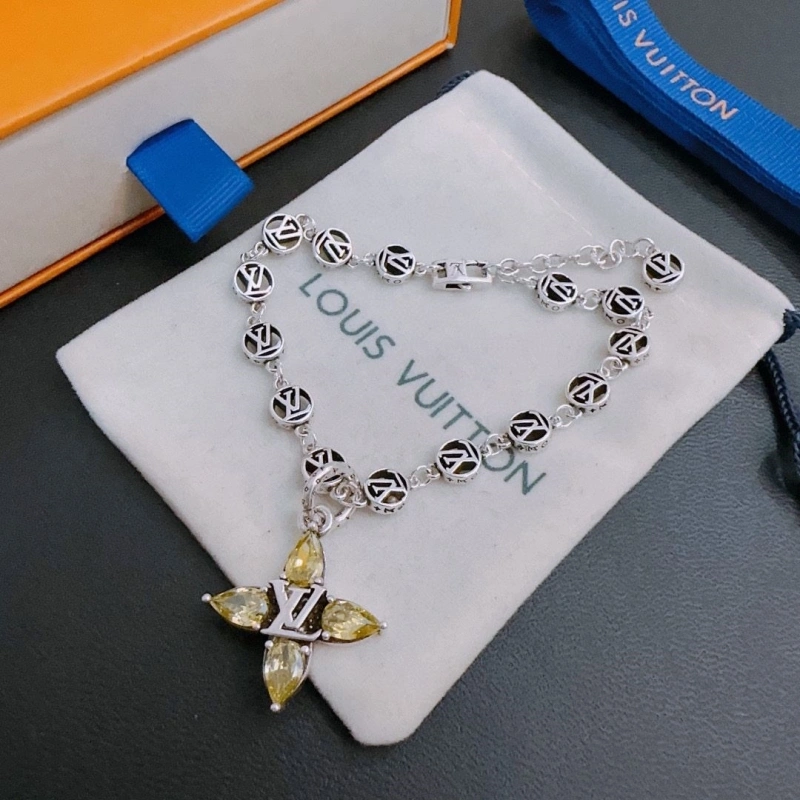 Compact LX Necklaces 310719