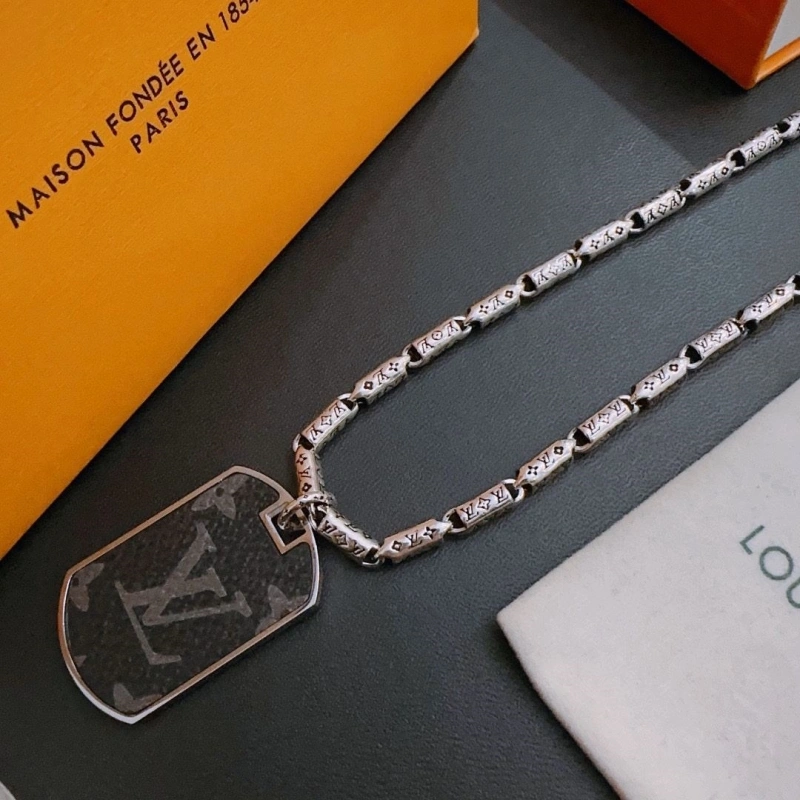 Comfortable LX Necklaces 310714