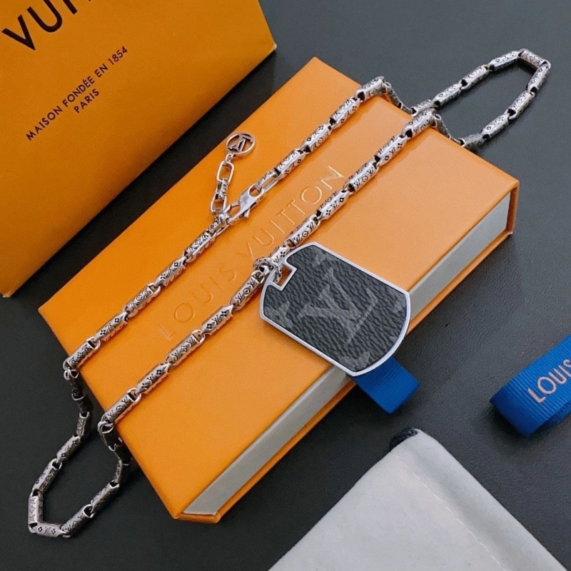Comfortable LX Necklaces 310714