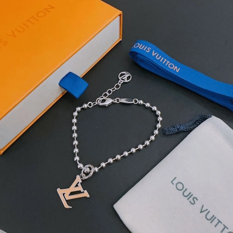 Affordable LX Necklaces 310707