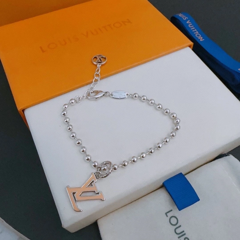 Affordable LX Necklaces 310707