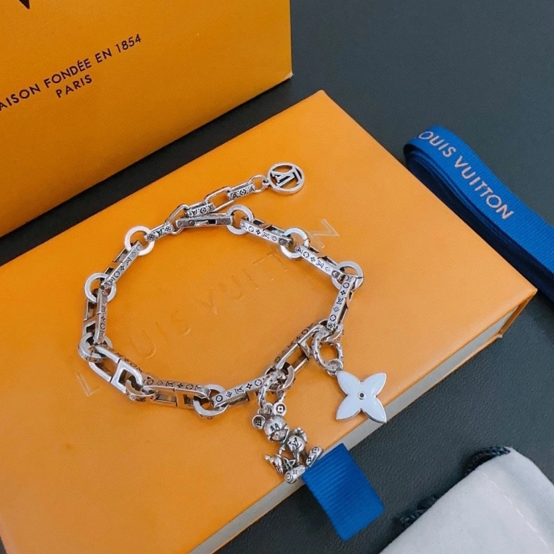 Resilient LX Necklaces 310729