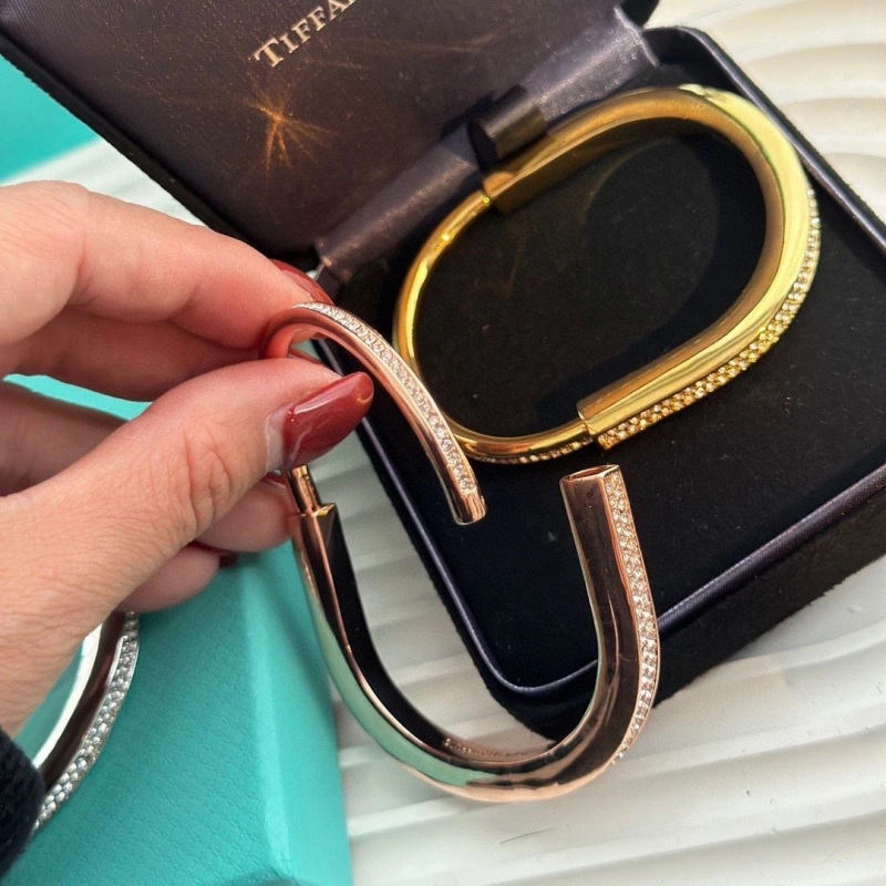 Trendy Txffxnx Bracelets 315793