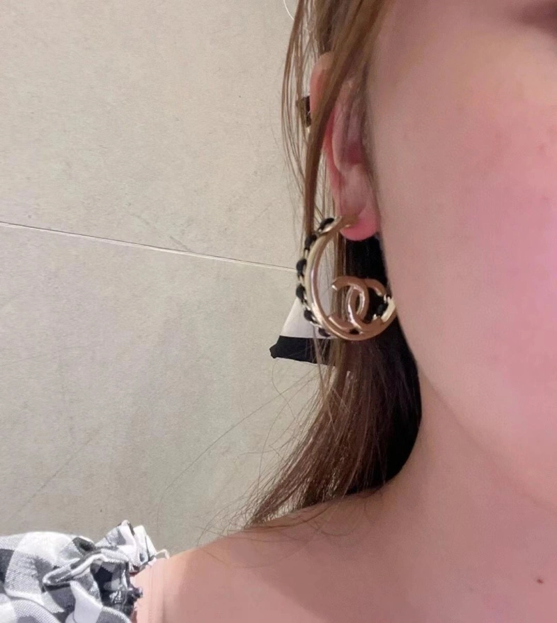 WellDesigned Chxnxl Earrings 288884