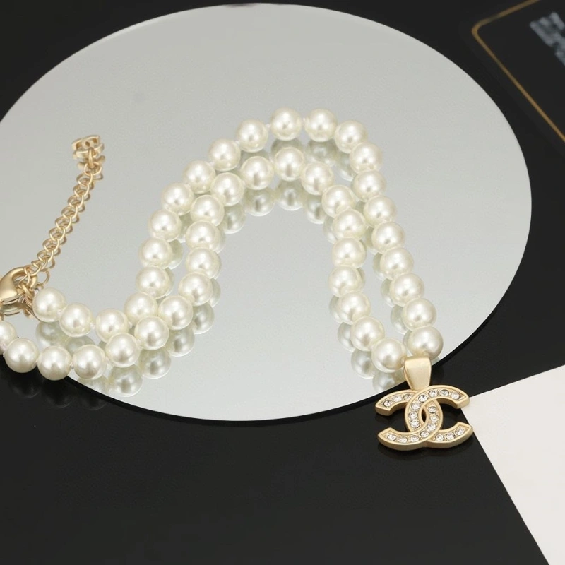 Bold Chxnxl Necklaces 288198