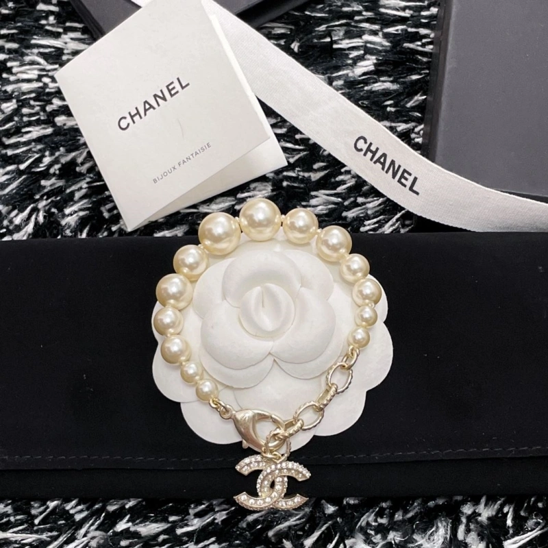 Bright Chxnxl Bracelets 289404