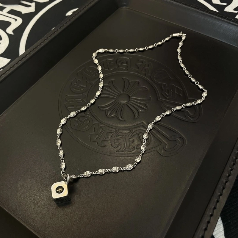 Unique Chrxmx Hxxrts Necklaces 299577