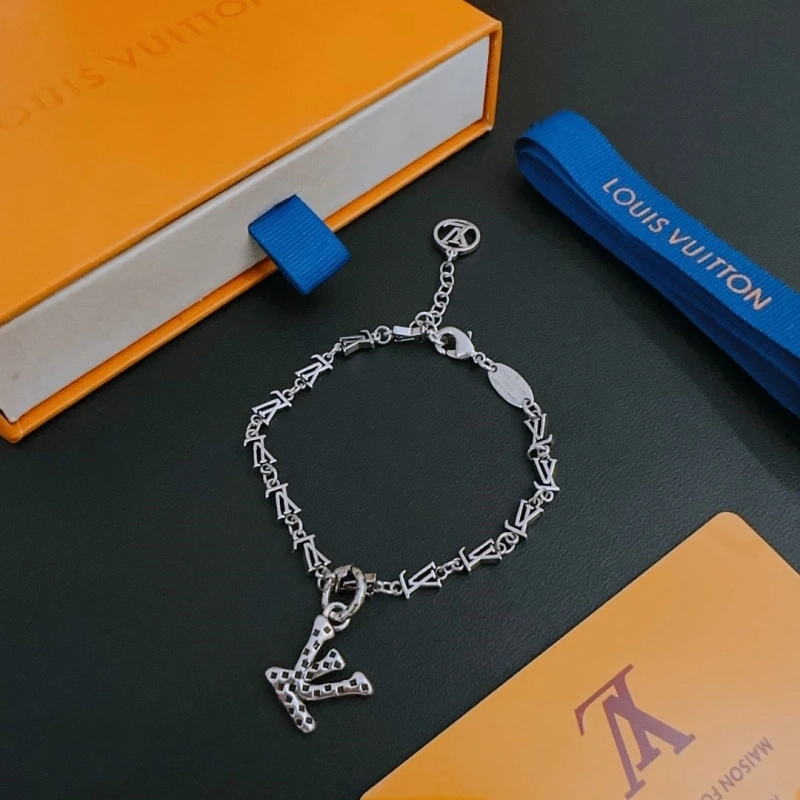 Practical LX Necklaces 310700