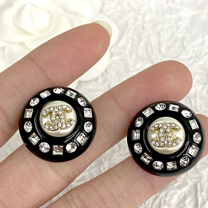 Resilient Chxnxl Earrings 288860