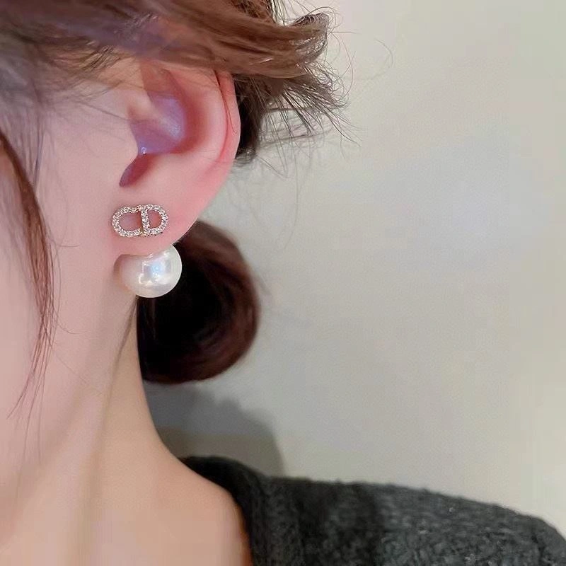 Christian Dxxr Earrings Affordable 294857