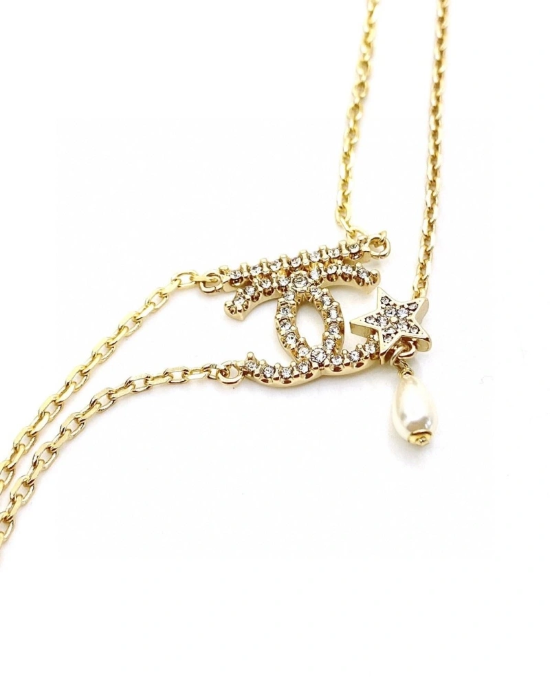 Sleek Chxnxl Necklaces 288194