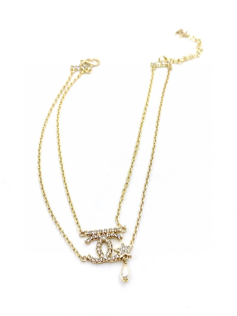 Sleek Chxnxl Necklaces 288194