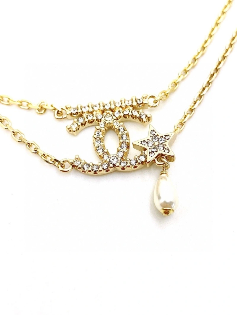 Sleek Chxnxl Necklaces 288194
