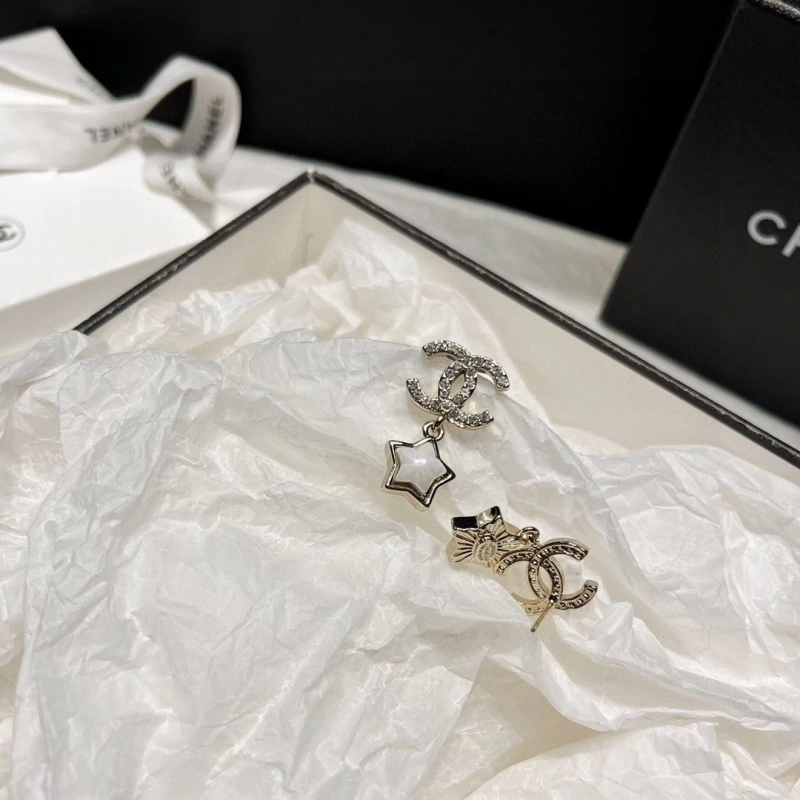 Fashionable Chxnxl Earrings 288850