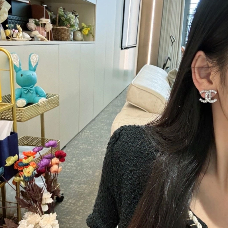 Resilient Chxnxl Earrings 288870
