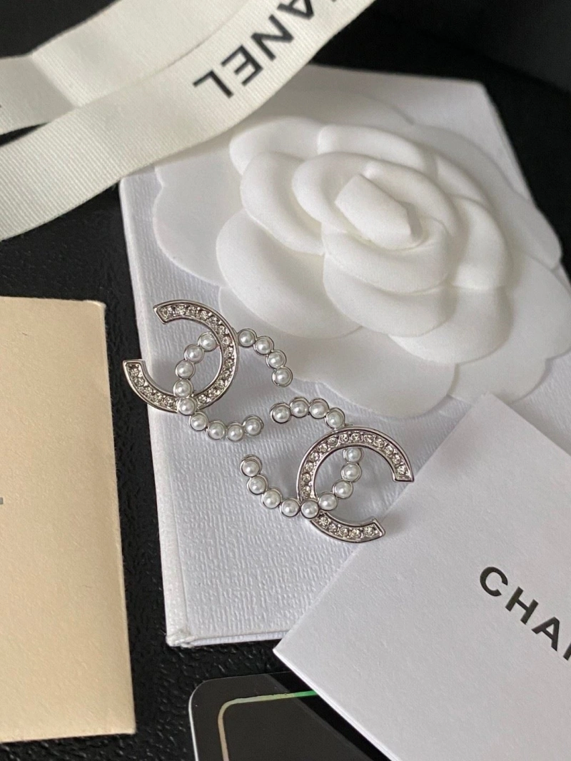 Resilient Chxnxl Earrings 288870