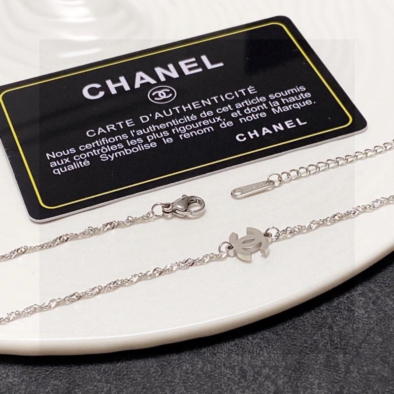 Sophisticated Chxnxl Necklaces 284044