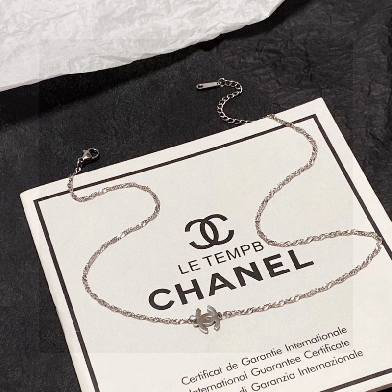 Sophisticated Chxnxl Necklaces 284044