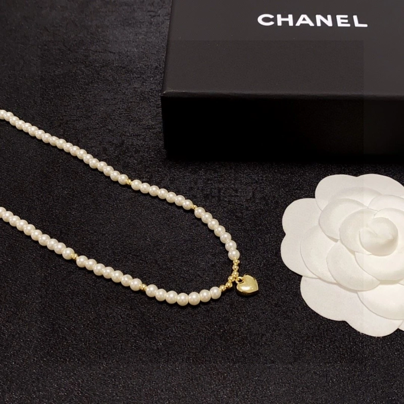 EyeCatching Chxnxl Necklaces 288192