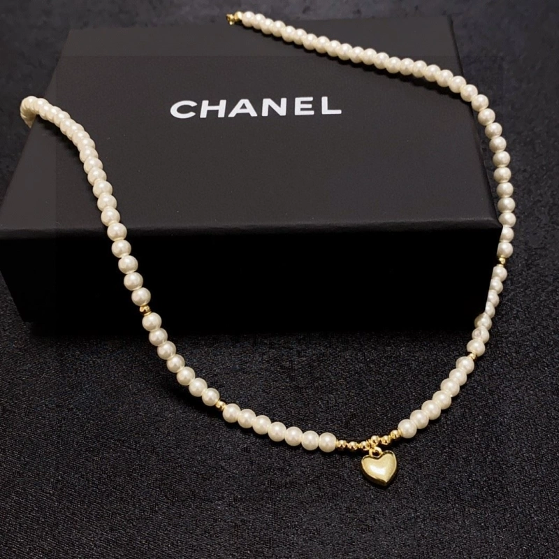 EyeCatching Chxnxl Necklaces 288192