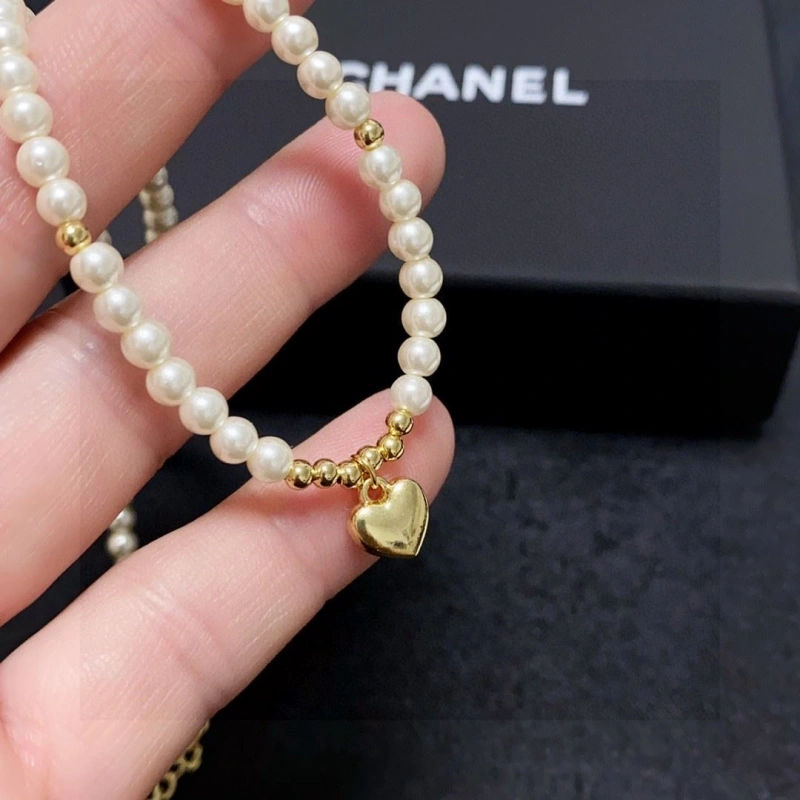 EyeCatching Chxnxl Necklaces 288192