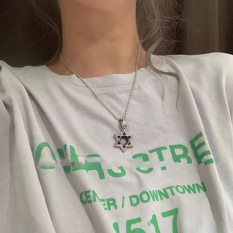 Chrxmx Hxxrts Necklaces Affordable 299576
