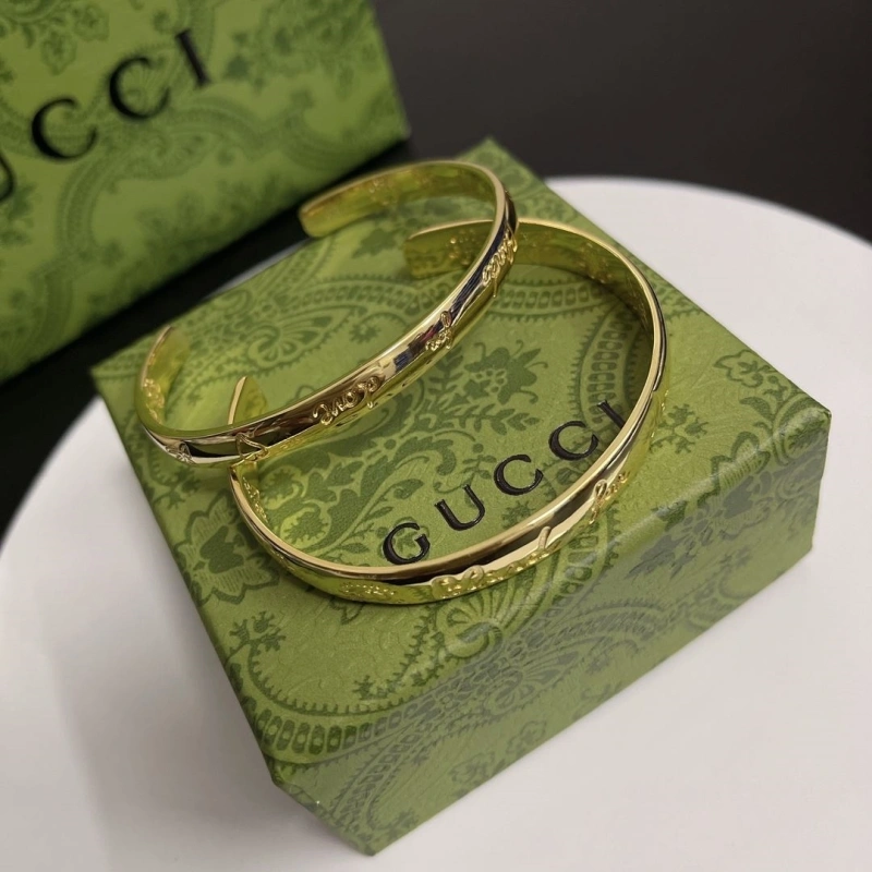 Versatile Gxccx Bracelets 305612