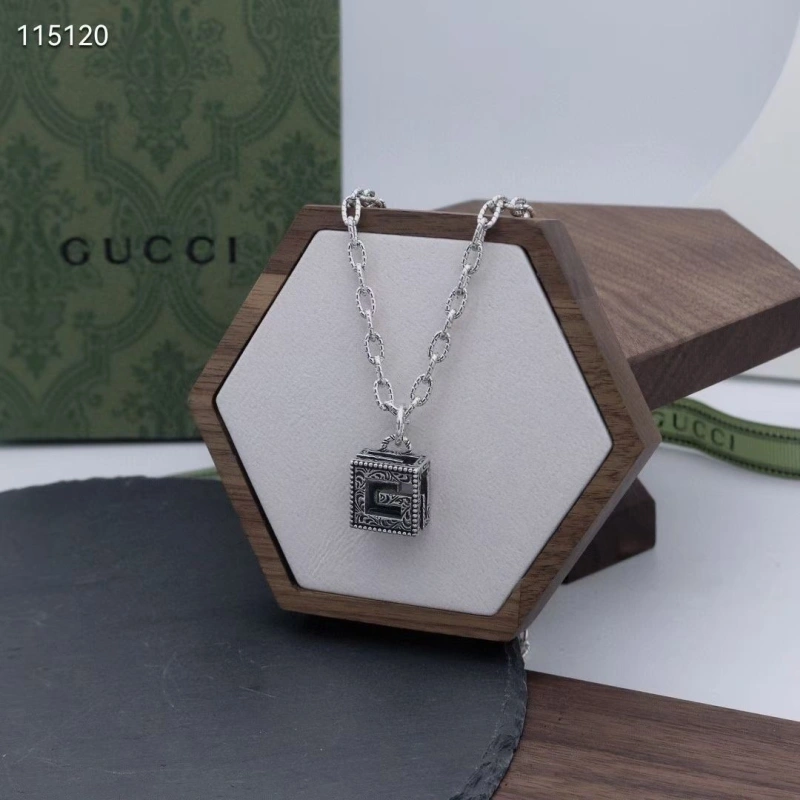 Sleek Gxccx Necklaces 305007